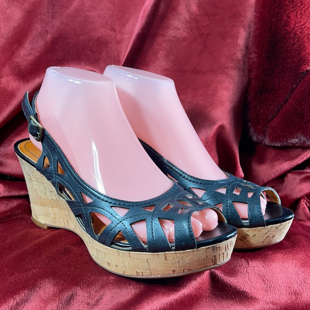 Nicole leather sandals size 8